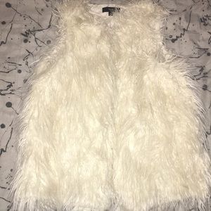 Fur sleeveless coat